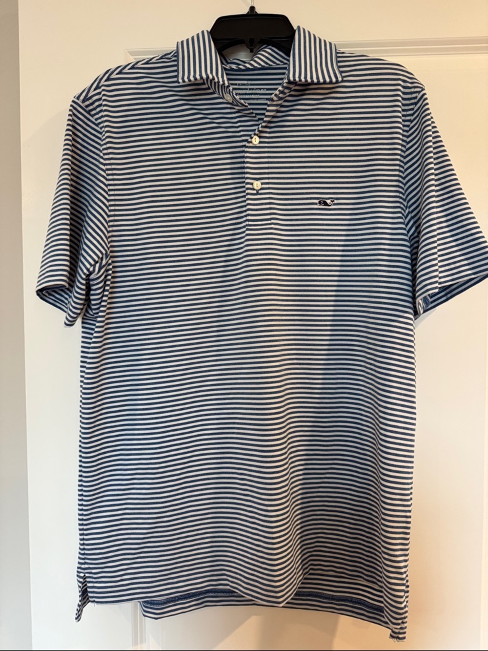 VINEYARD VINES- Striped Short-Sleeve Polo Shirt in Navy and White